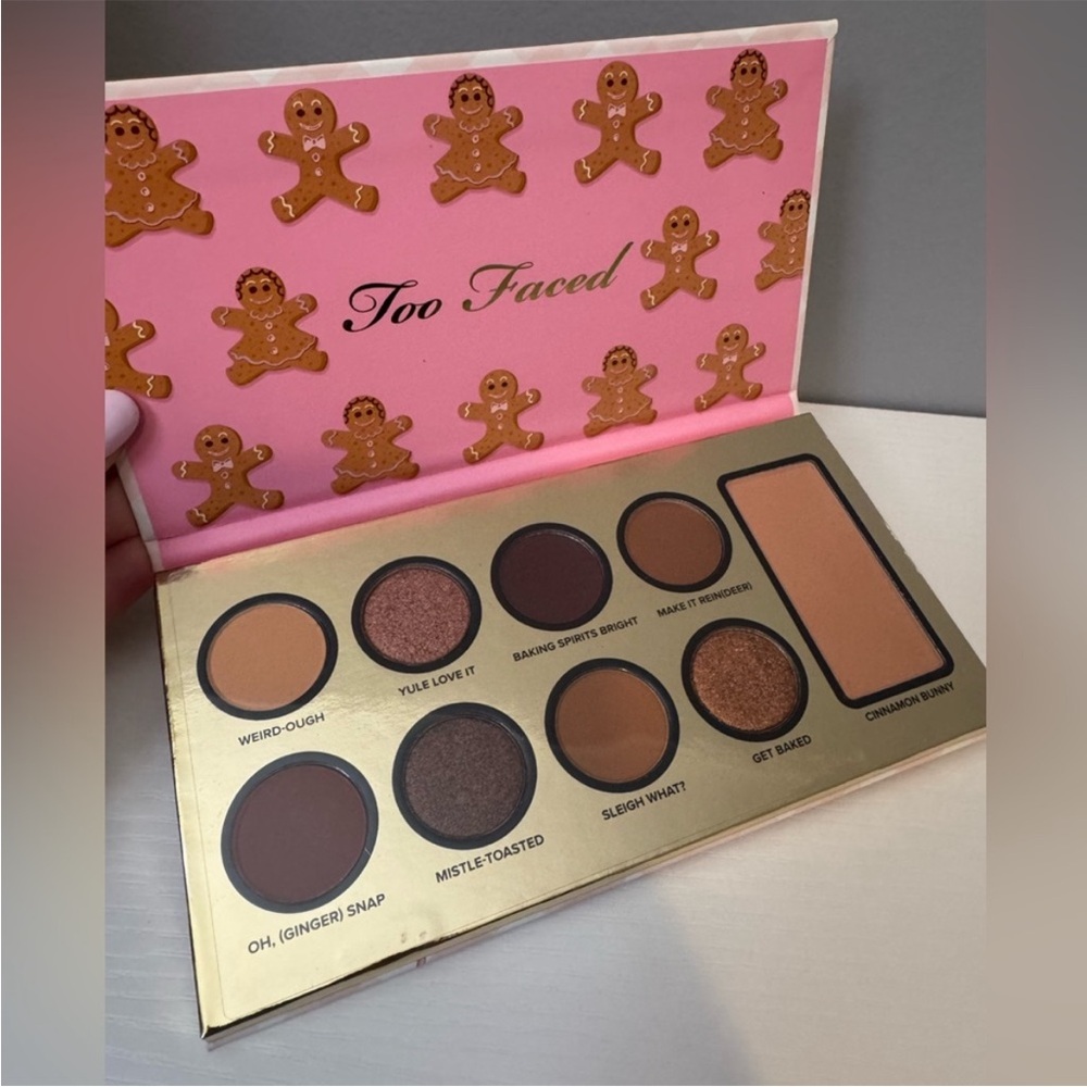 Too Faced Christmas Bake Shoppe Eyeshadow - Picture 6 of 6